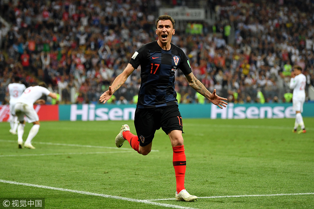  特里皮尔精准任意球绝杀伯恩茅斯  