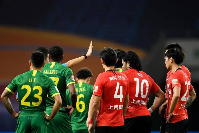  蒙彼利埃中场核心发威，梅开二度主导比赛走势